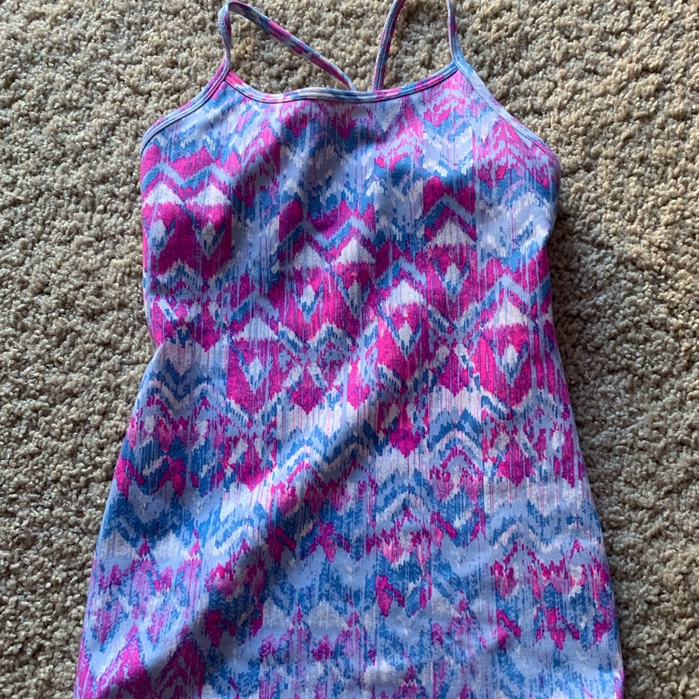 Ivivvia size 8 tank